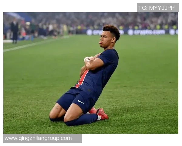 青年欧冠巴萨逆转巴黎克鲁伊维特小儿子精彩兜射锁定胜局