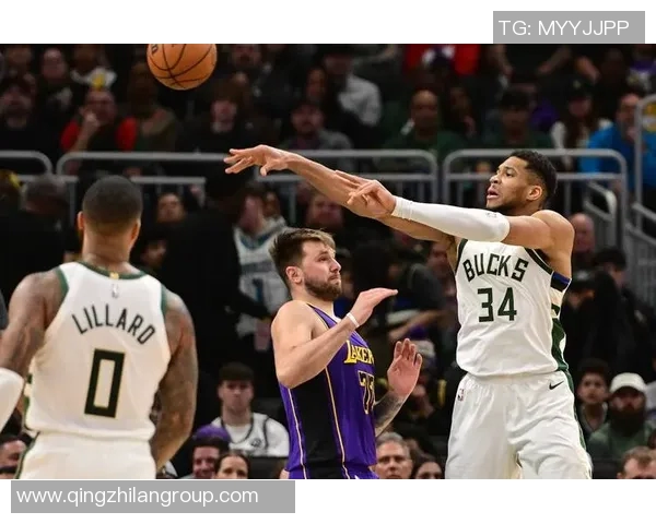 字母哥上半场表现平平仅得10分3板3助2断球队需更强支持