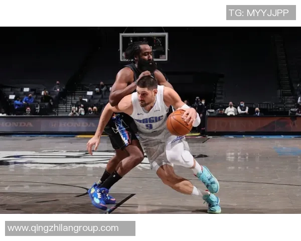 卢指导点评30号秀尼德豪泽防守理解与进攻意识全面提升 卢指导点评30号秀尼德豪泽防守理解与进攻意识全面提升