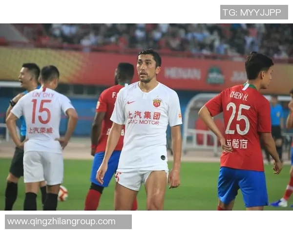 击败巴西后日本球员低调归队展现谦逊精神