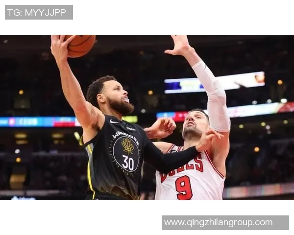 库里本赛季对阵拓者表现惊艳却遭遇三连败令人唏嘘