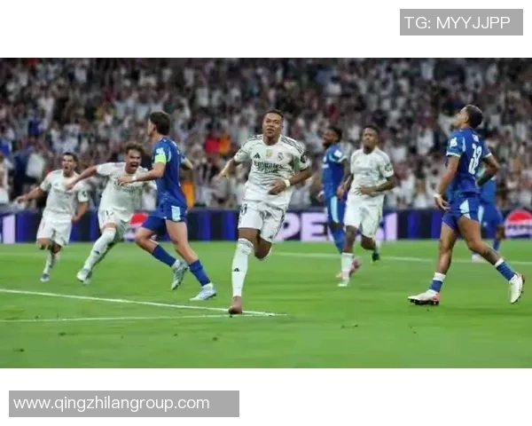 姆巴佩欧冠赛季表现惊艳7场13球距C罗纪录仅差4球 姆巴佩欧冠赛季表现惊艳7场13球距C罗纪录仅差4球